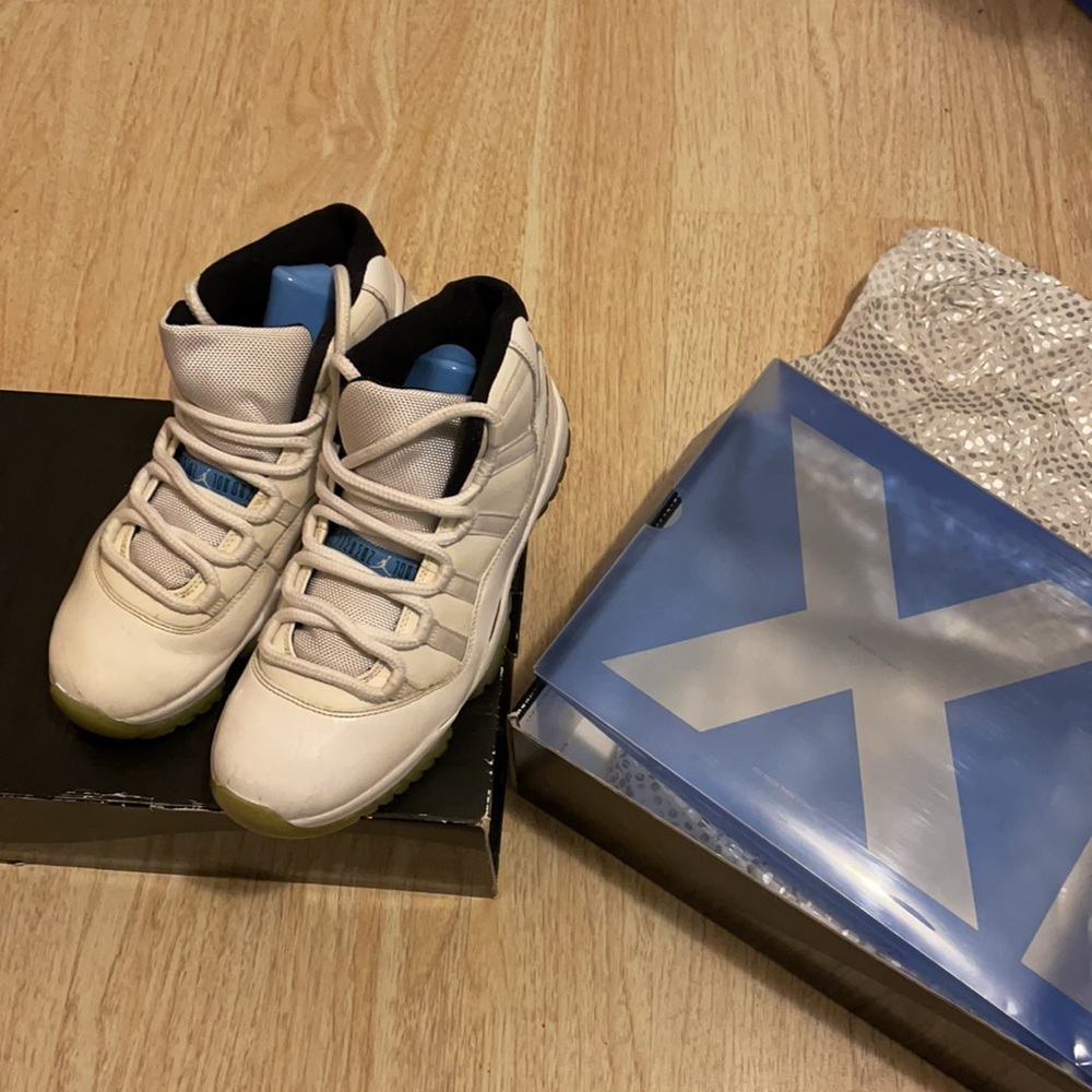 Air Jordan 11 retro unc - Picture 2 of 10